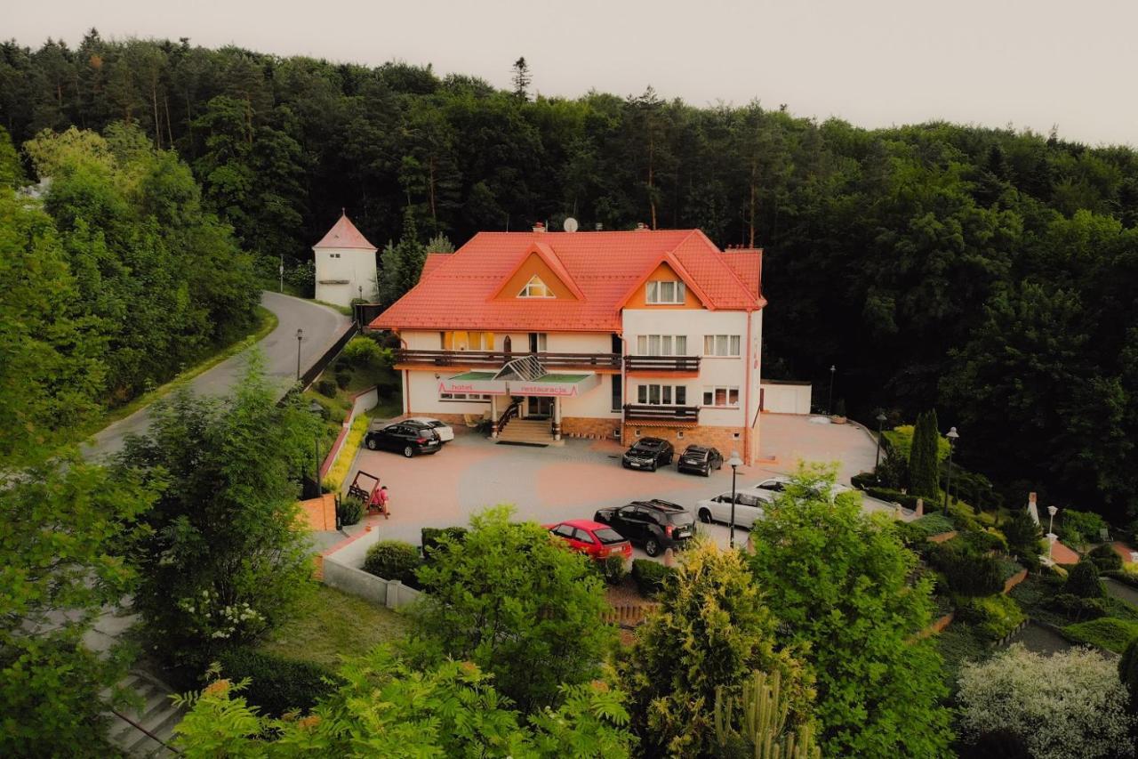 Iwonicz-Zdrój Elita Hotel & Restauracja מראה חיצוני תמונה