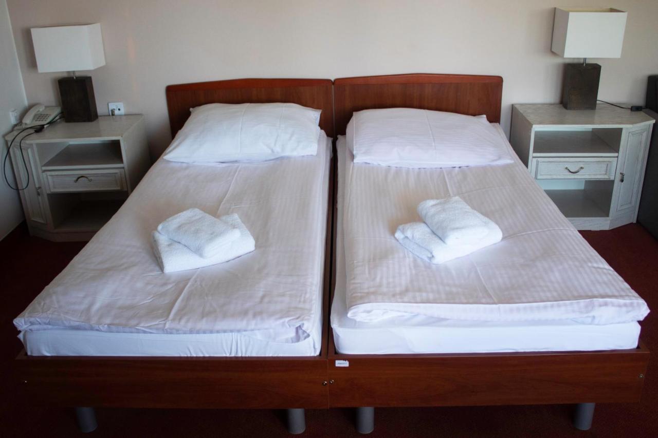 Iwonicz-Zdrój Elita Hotel & Restauracja מראה חיצוני תמונה